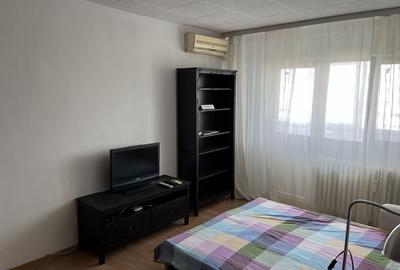 Garsonieră decomandată în Berceni