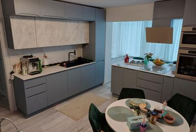 Apartament cu 3 camere decomandat în Central - 2
