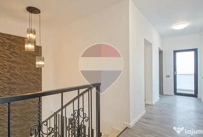 Casă cu 5 camere cu Teren 350 Mp în Bunloc