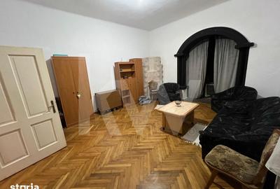 Casă cu 3 camere cu Canalizare în Central - 6