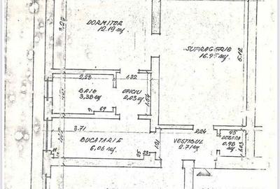 Apartament cu 3 camere semidecomandat în Central