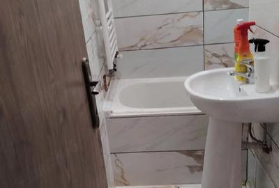 Garsonieră decomandată în Central - 2