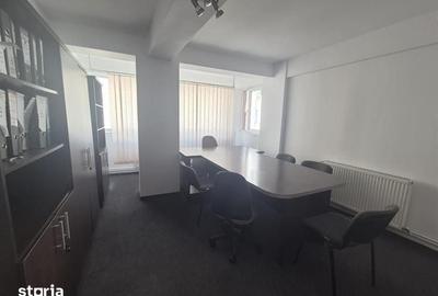 Spațiu comercial, de 80 mp, în Centrul Civic