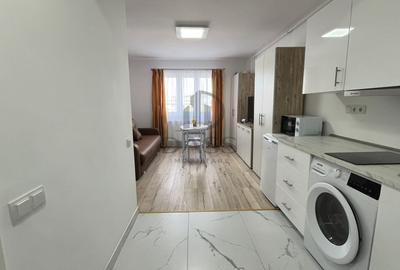 Garsonieră circulară în Est - 1