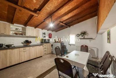Casă cu 4 camere cu Teren 1175 Mp în Central