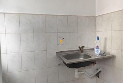 Garsonieră nedecomandată în Democrației - 3