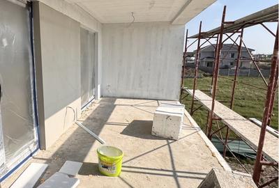Apartament cu 3 camere decomandat în Moșnița Nouă - 2