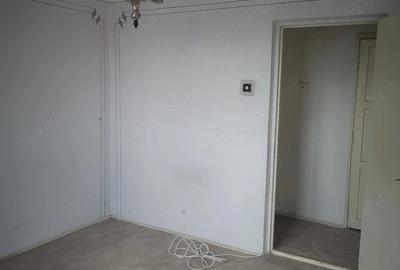 Apartament cu 3 camere decomandat în Central - 3