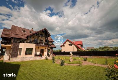 Casă cu 5 camere cu Teren 750 Mp în Bucium