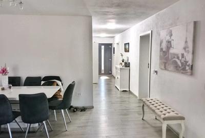 Casă cu Teren 430 Mp în Cetate