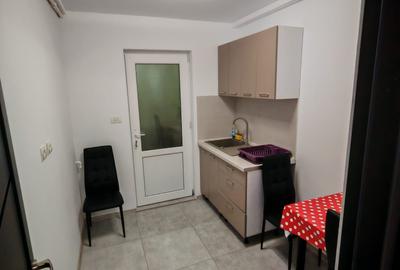 Apartament cu 2 camere semidecomandat în Central - 3
