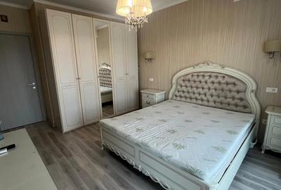 Apartament cu 2 camere decomandat, mobilat în Regie