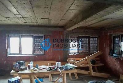 Casă individuală cu 4 camere cu Teren 600 Mp în Peco - 3