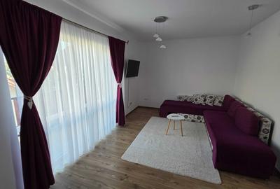 Apartament cu 3 camere decomandat în Triaj