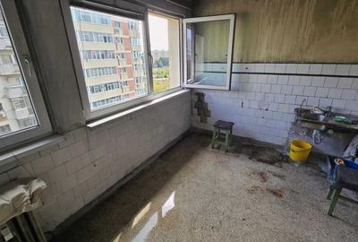 Apartament cu 3 camere semidecomandat în Titan - 2