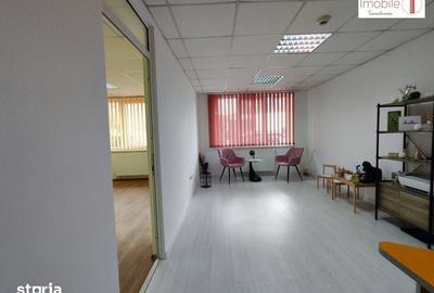 Spațiu comercial, de 40 mp, în Plopilor - 6
