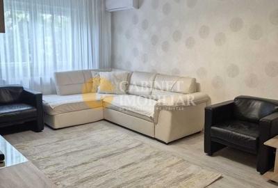 Apartament cu 3 camere decomandat în Nicolina