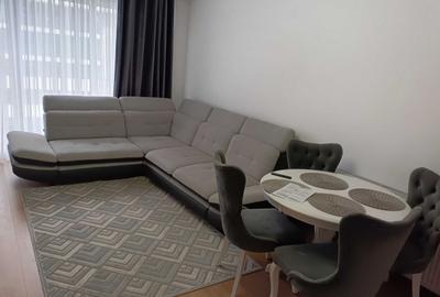 Apartament cu 3 camere, mobilat în Tractorul