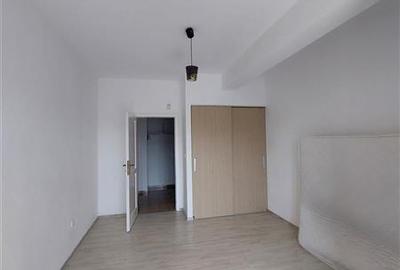 Apartament cu 2 camere decomandat în UTA - 5