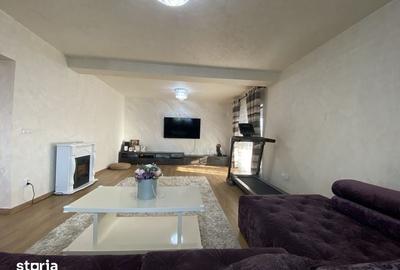 Casă cu 4 camere cu Teren 190 Mp în Central - 2