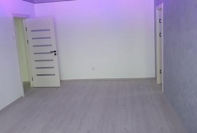 Apartament cu 2 camere în Micro 21 - 1