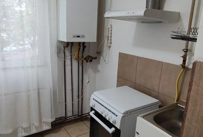 Garsonieră decomandată în Războieni - 4