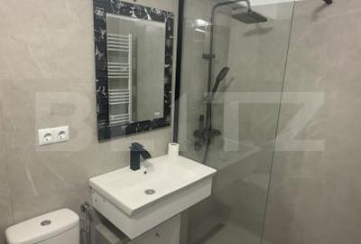 Apartament cu 3 camere decomandat, mobilat în Central