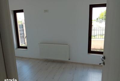 Casă cu 4 camere cu Teren 571 Mp în Crevedia - 3