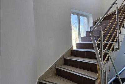Casă cu 10 camere cu Canalizare în Zorilor - 17