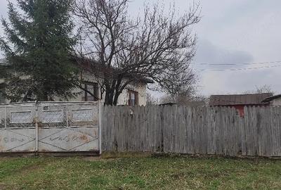 Casă cu 4 camere cu Teren 1900 Mp în Călinești (Bucecea) - 1