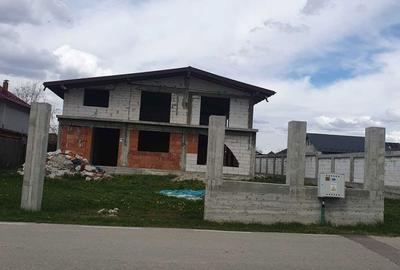 Casă cu 4 camere în Geamăna - 5