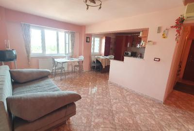 Apartament cu 4 camere semidecomandat în Aurel Vlaicu - 2