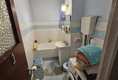 Apartament cu 3 camere decomandat în Central - 1