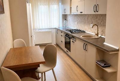 Apartament cu 2 camere decomandat în Răcădău