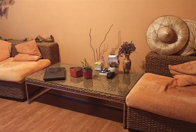 Apartament cu 3 camere decomandat, mobilat în Berceni