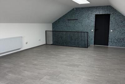 Spațiu comercial, de 120 mp, în Central