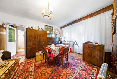 Apartament cu 2 camere semidecomandat, mobilat în Central