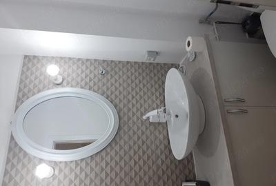 Apartament cu 3 camere decomandat în Exterior Vest - 2