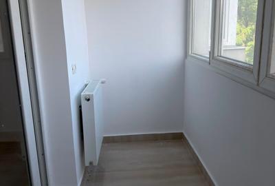 Apartament cu 3 camere decomandat în Titan - 4