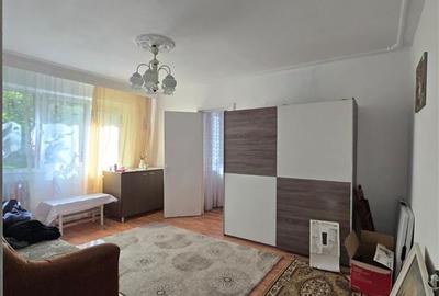 Apartament cu 2 camere nedecomandat în Alexandru cel Bun