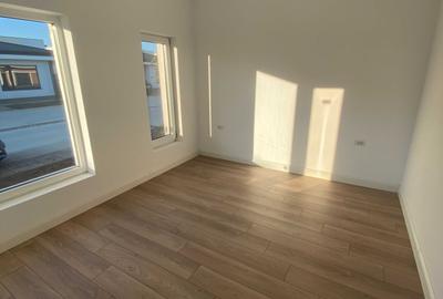 Casă cu 4 camere în Tunari - 4