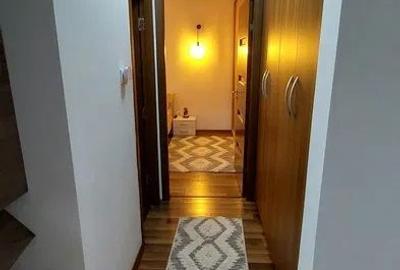 Apartament cu 3 camere, mobilat în Telegrafului
