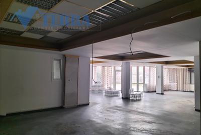 Spațiu comercial, de 520 mp, în Central - 10