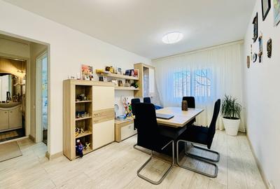 Apartament cu 4 camere semidecomandat, mobilat în Lipovei