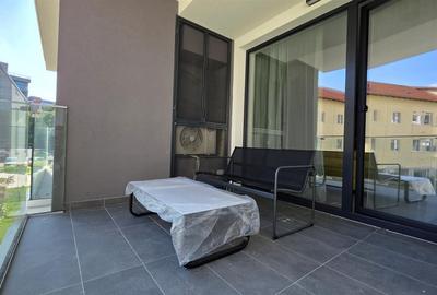 Apartament cu 2 camere semidecomandat, mobilat în Central - 8