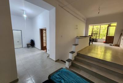 Apartament cu 3 camere decomandat în P-ța Unirii - 4