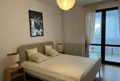 Apartament cu 3 camere semidecomandat, mobilat în Vatra Luminoasă