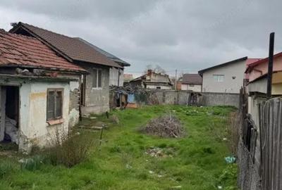 Casă cu Teren 425 Mp în Central