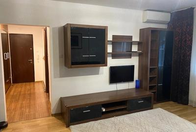 Apartament cu 3 camere decomandat în Brâncoveanu