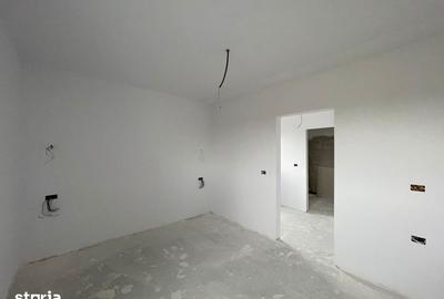 Casă cu 5 camere cu Teren 599 Mp în Giarmata
